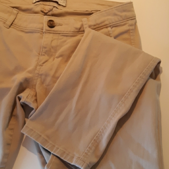 Hollister 3R 26 x 31 khaki skinny leg - Picture 3 of 4